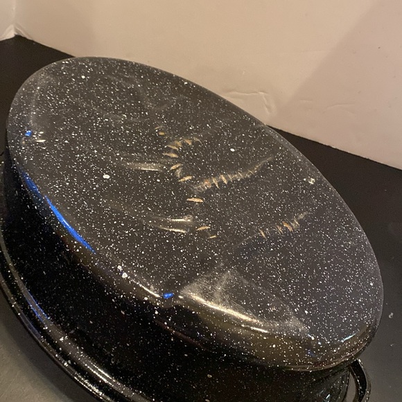 VTG enamelware black speckled oval lidded 16 inch roasting pan - Picture 10 of 12